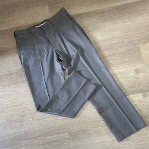 Haggar Men's Classic Gray Dress Pants